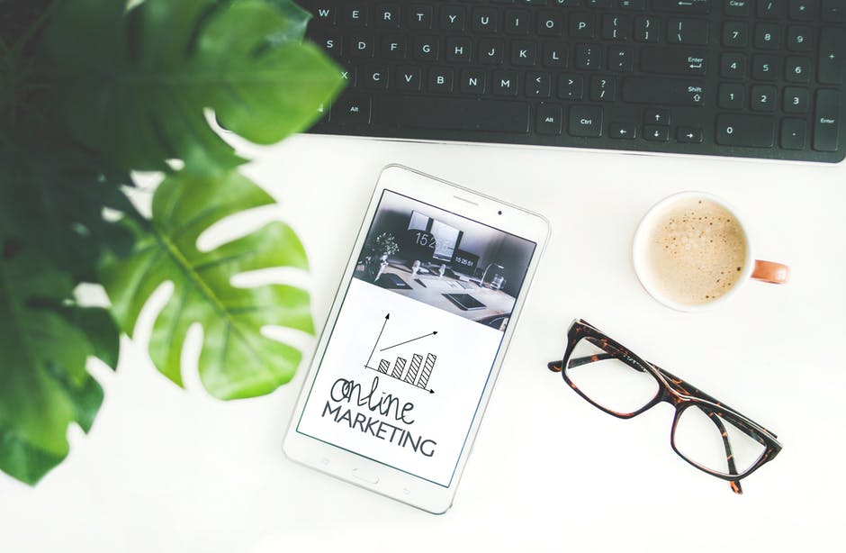 difference between inbound and outbound marketing